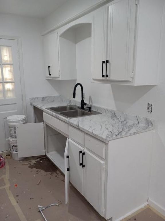 Image 2 of property listing at 7183 NW 16th Street 1/2, Bethany, OK 73008