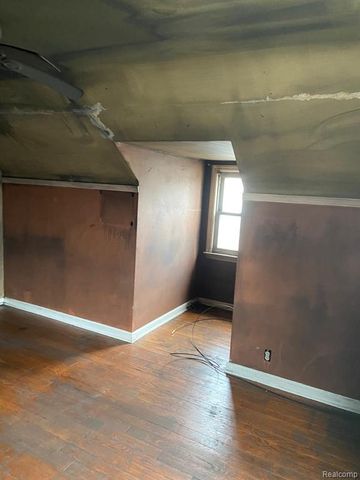 640 Crawford Street, Flint, MI 48507