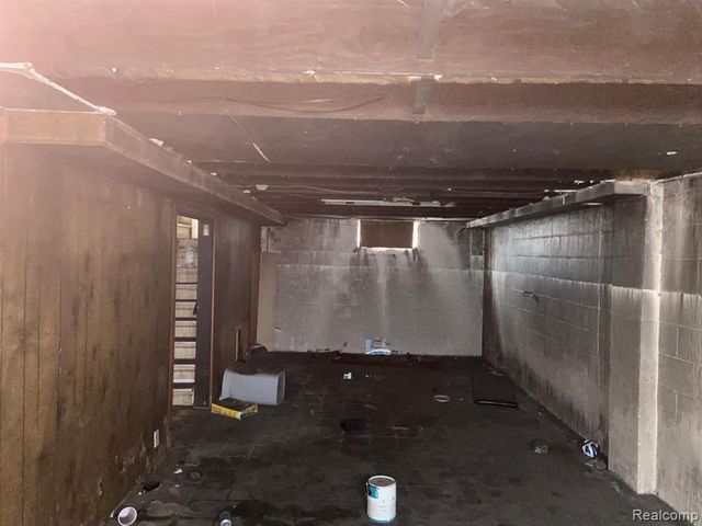 640 Crawford Street, Flint, MI 48507