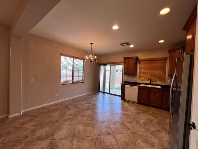 898 E Del Rio Street, Chandler, AZ 85225
