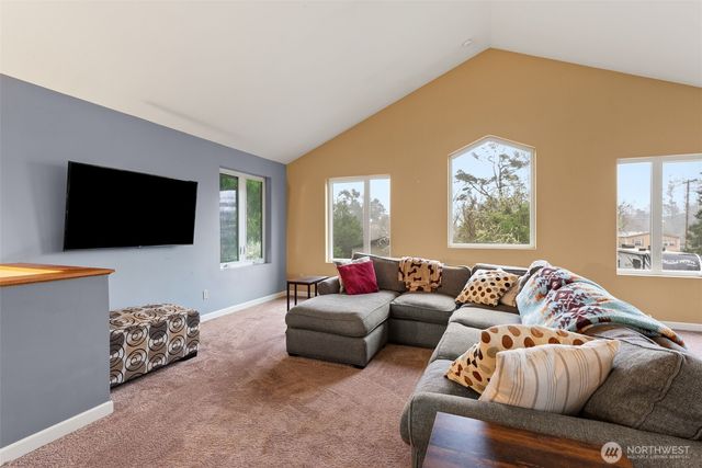 4525 Eighth Street, Tokeland, WA 98590