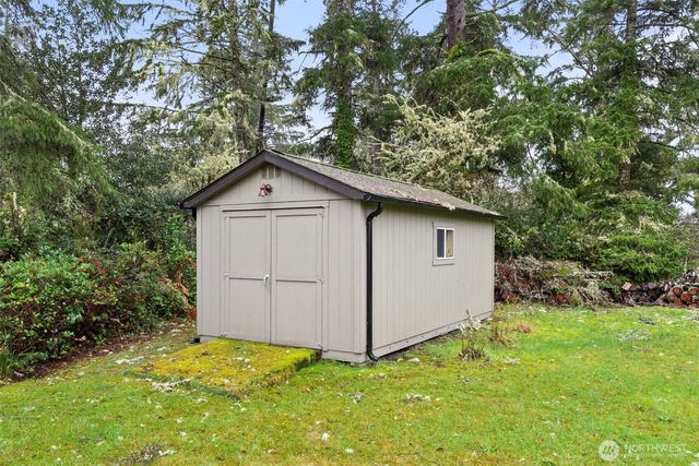 4525 Eighth Street, Tokeland, WA 98590