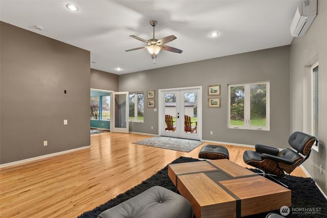 4525 Eighth Street, Tokeland, WA 98590