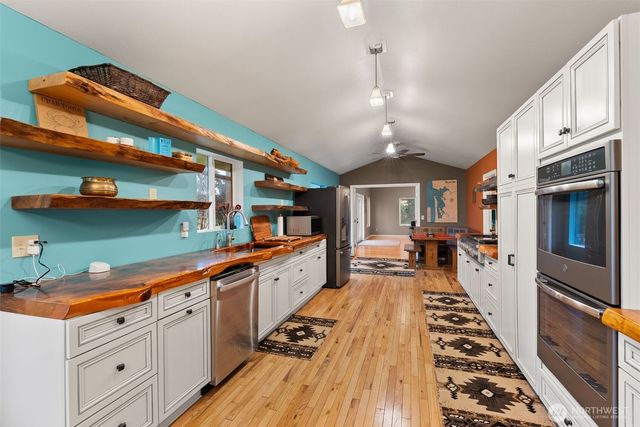 4525 Eighth Street, Tokeland, WA 98590