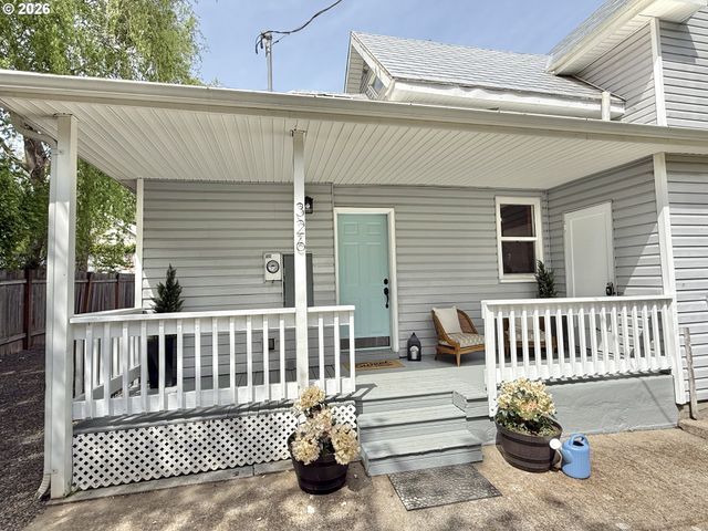 326 Sw ELMWOOD Ave, Mc Minnville, OR 97128