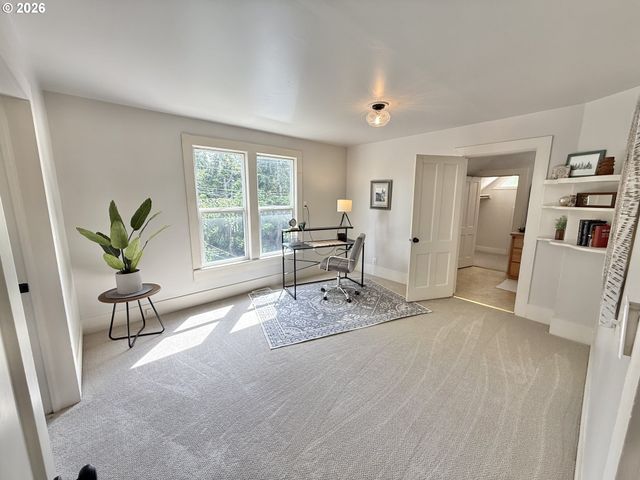 326 Sw ELMWOOD Ave, Mc Minnville, OR 97128