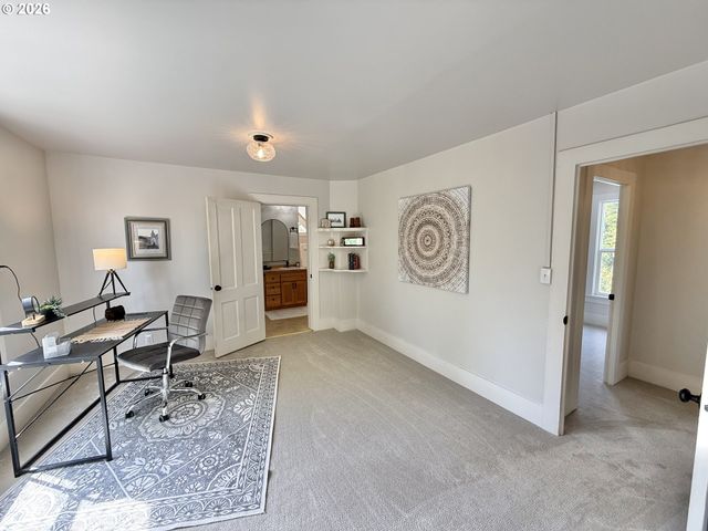 326 Sw ELMWOOD Ave, Mc Minnville, OR 97128