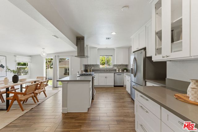 3330 Hermanos Street, Pasadena, CA 91107