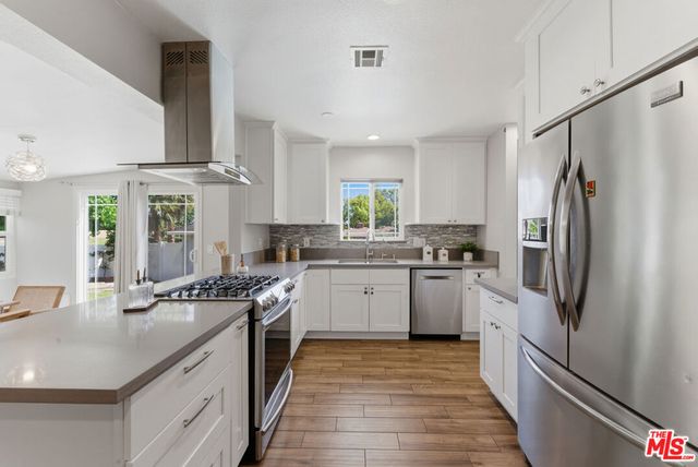 3330 Hermanos Street, Pasadena, CA 91107