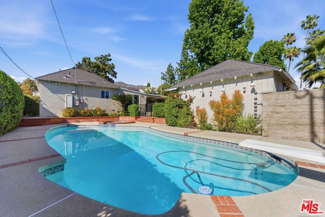 3330 Hermanos Street, Pasadena, CA 91107