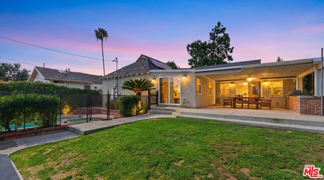 3330 Hermanos Street, Pasadena, CA 91107