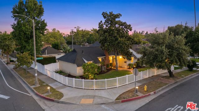 3330 Hermanos Street, Pasadena, CA 91107