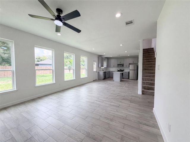 6711 Rowell Court, Houston, TX 77489