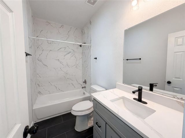 6711 Rowell Court, Houston, TX 77489