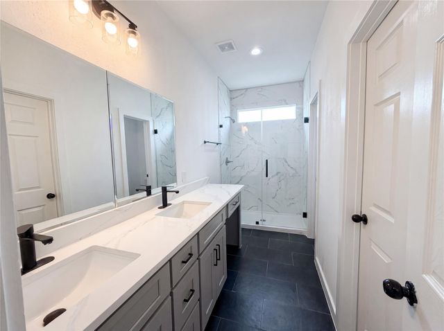 6711 Rowell Court, Houston, TX 77489