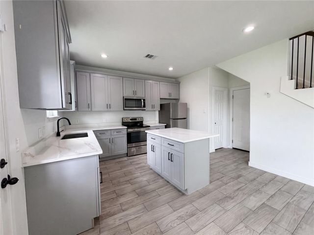 6711 Rowell Court, Houston, TX 77489