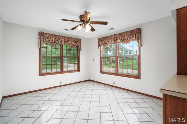 11700 Bayfield Lane, St Louis, MO 63128