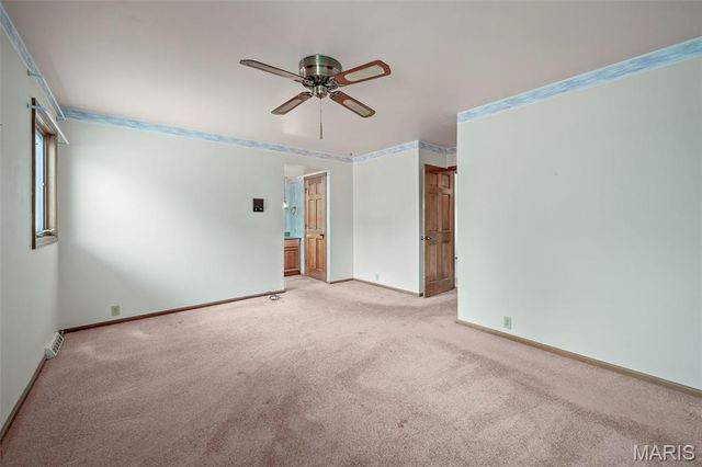 11700 Bayfield Lane, St Louis, MO 63128