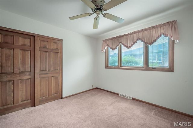 11700 Bayfield Lane, St Louis, MO 63128