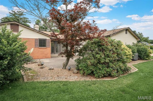 11700 Bayfield Lane, St Louis, MO 63128