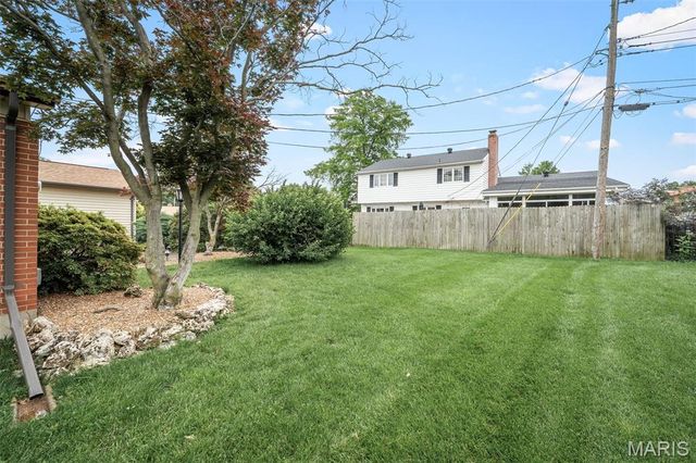 11700 Bayfield Lane, St Louis, MO 63128
