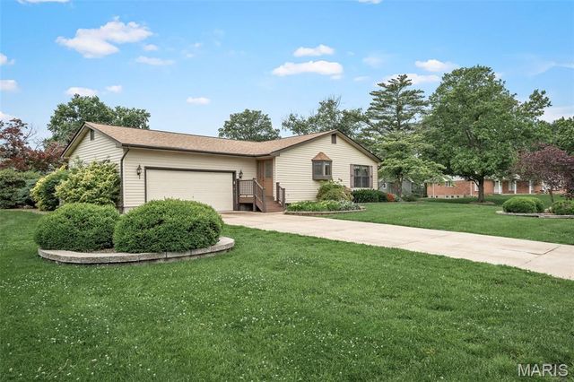 11700 Bayfield Lane, St Louis, MO 63128