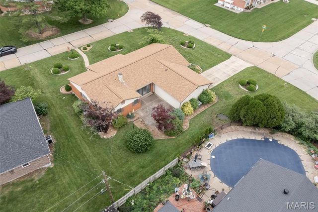 11700 Bayfield Lane, St Louis, MO 63128