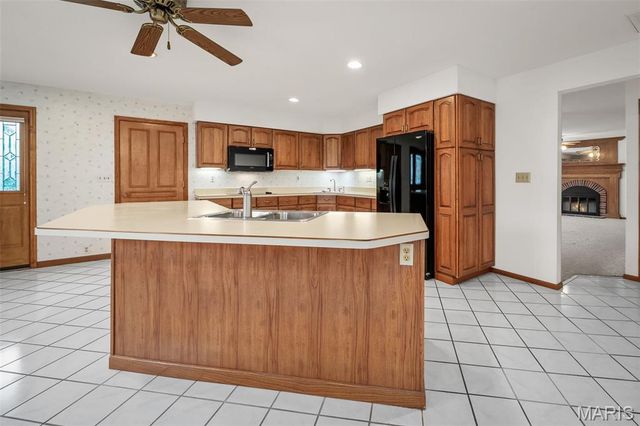 11700 Bayfield Lane, St Louis, MO 63128