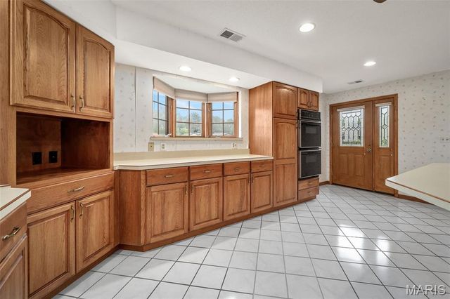 11700 Bayfield Lane, St Louis, MO 63128