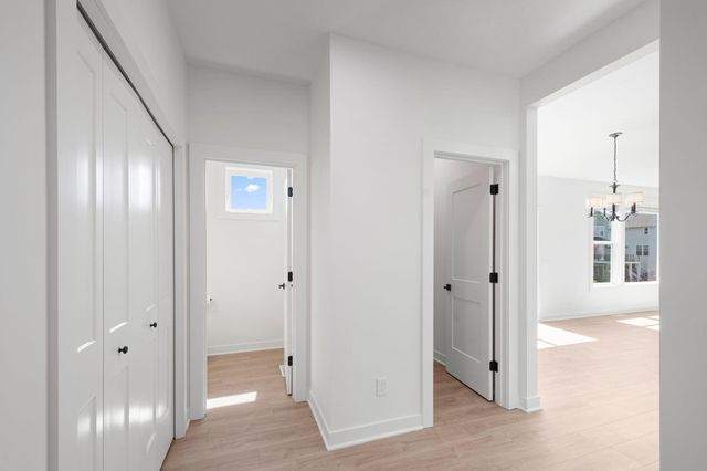 11851 35th Street N, Lake Elmo, MN 55042