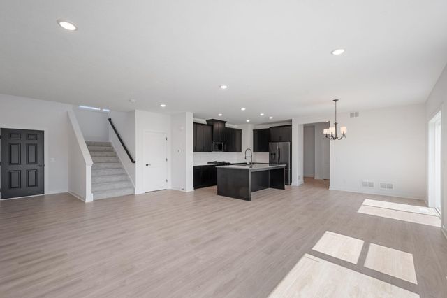 11851 35th Street N, Lake Elmo, MN 55042