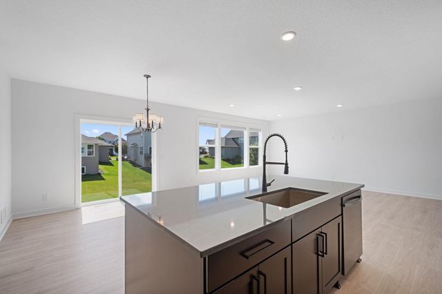 11851 35th Street N, Lake Elmo, MN 55042