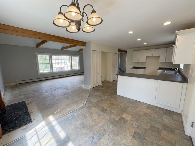 17 Burke Street, Nashua, NH 03060