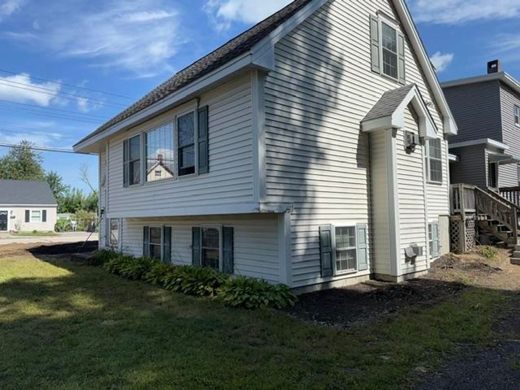 17 Burke Street, Nashua, NH 03060