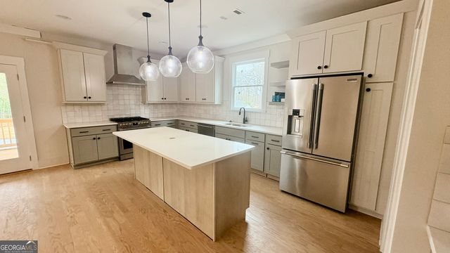 1741 Thomas Street, Decatur, GA 30032