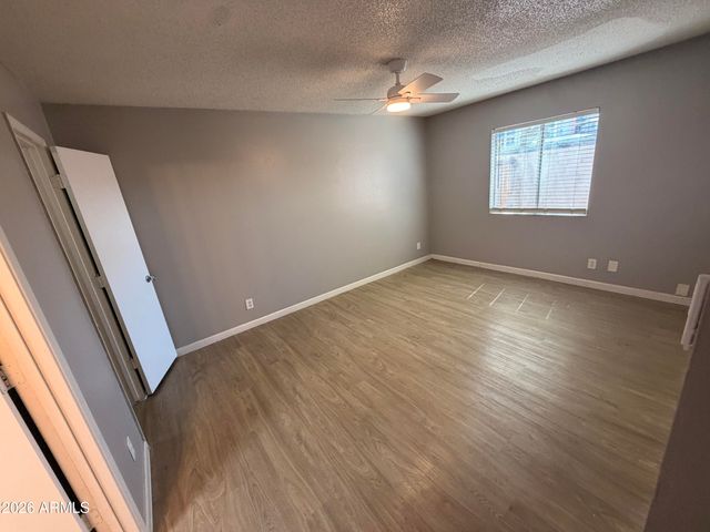 6527 N 67TH Avenue 102, Glendale, AZ 85301