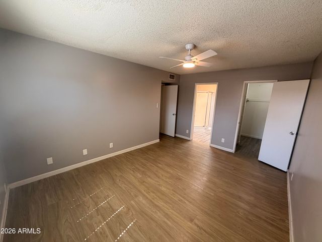 6527 N 67TH Avenue 102, Glendale, AZ 85301