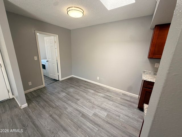 6527 N 67TH Avenue 102, Glendale, AZ 85301