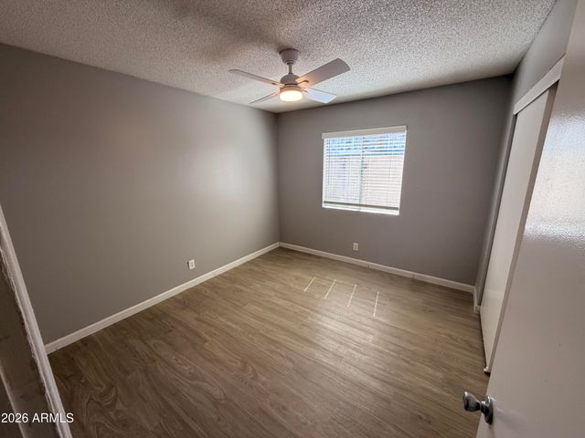 6527 N 67TH Avenue 102, Glendale, AZ 85301