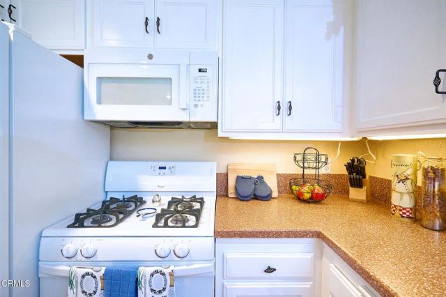 7050 Paseo Encantada, Camarillo, CA 93012