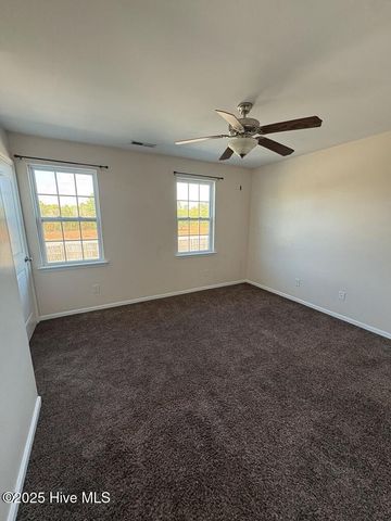 626 Ebb Tide Lane, Sneads Ferry, NC 28460