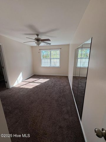 626 Ebb Tide Lane, Sneads Ferry, NC 28460