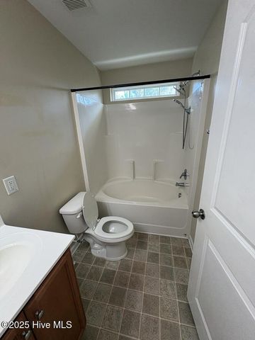 626 Ebb Tide Lane, Sneads Ferry, NC 28460