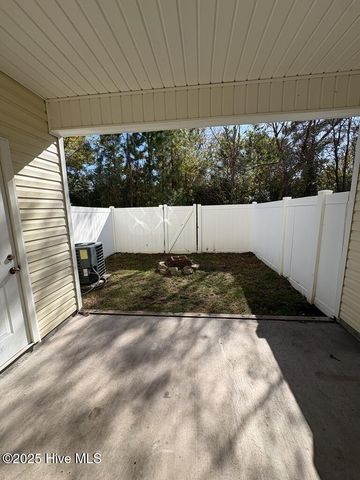 626 Ebb Tide Lane, Sneads Ferry, NC 28460