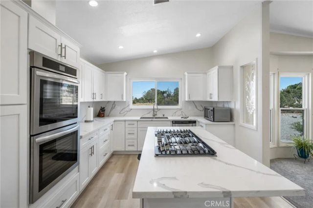 8837 Malpaso Road, Phelan, CA 92371