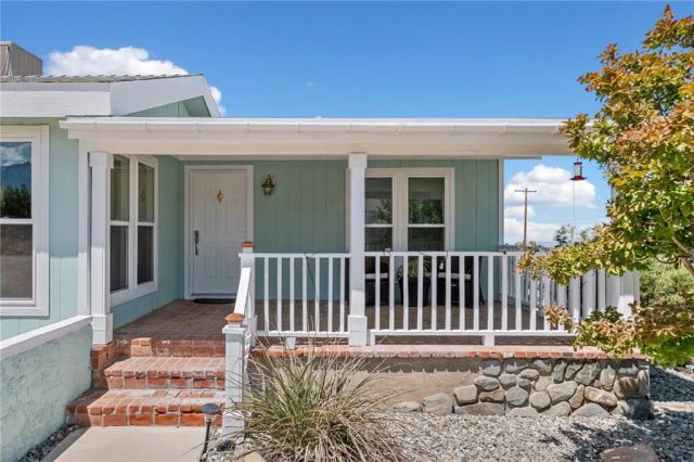 8837 Malpaso Road, Phelan, CA 92371