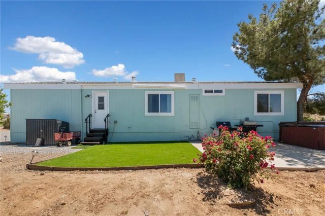 8837 Malpaso Road, Phelan, CA 92371