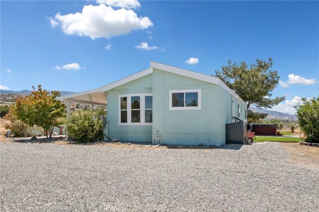 8837 Malpaso Road, Phelan, CA 92371