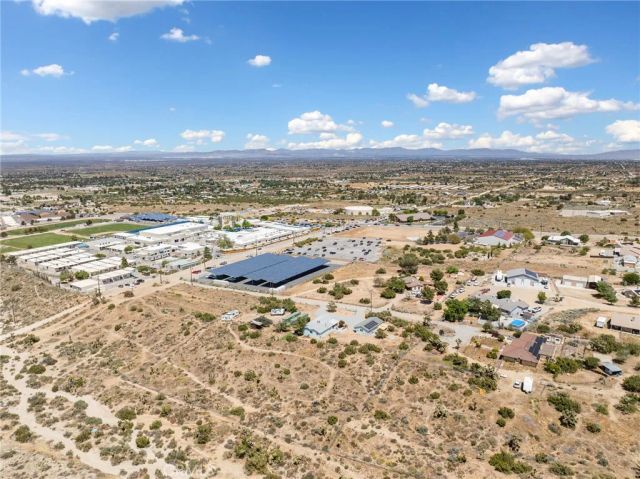 8837 Malpaso Road, Phelan, CA 92371