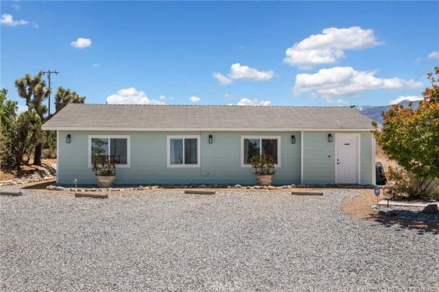 8837 Malpaso Road, Phelan, CA 92371